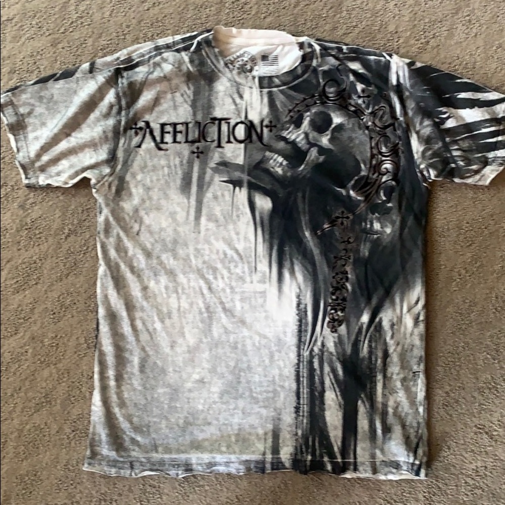 XL Affliction T-shirt